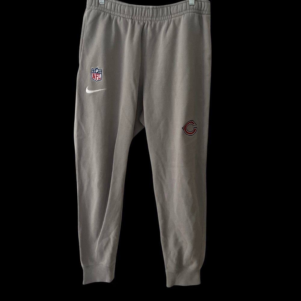 Nike NFL Therma Sideline Sweatpants – Chicago Bears (Gray)